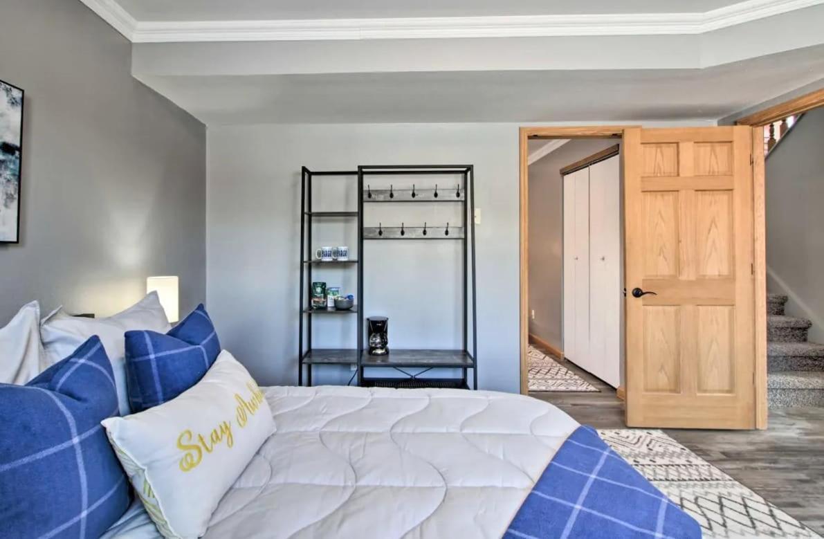 Welcoming West Fargo Retreat W Backyard Villa Exteriör bild